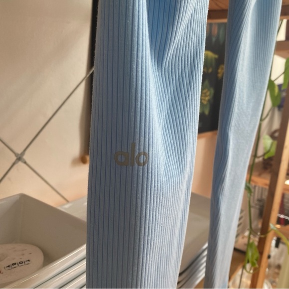 ALO Yoga Light Blue Ribbed High-Waist 7/8 Blissful Legging XXS - Picture 10 of 14